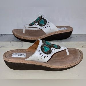 Clark’s Artisan White Turquoise Bronze Silver Leather Sandals Size Womens Size 9